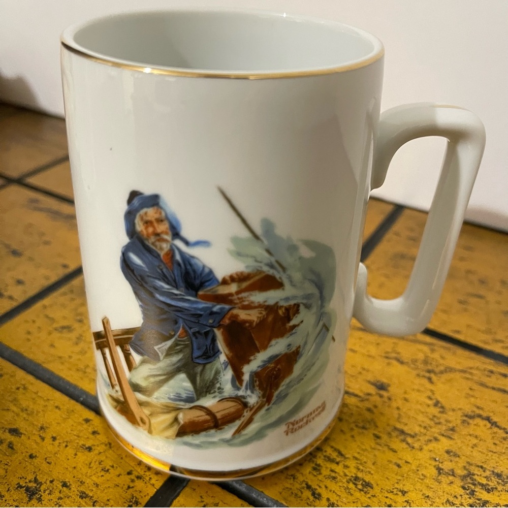Set of 2 MugsMuseum Collection Norman Rockwell Braving The Storm, Vintage 1980s